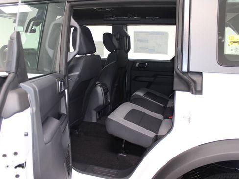 New 2025 Ford Bronco 4-Door image 22