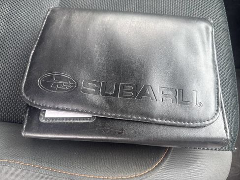 Used 2017 Subaru Crosstrek 2.0i Premium AWD/4WD image 6