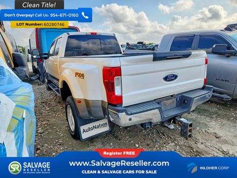 Used 2019 Ford F350 Lariat w/ Lariat Ultimate Package AWD/4WD image 3