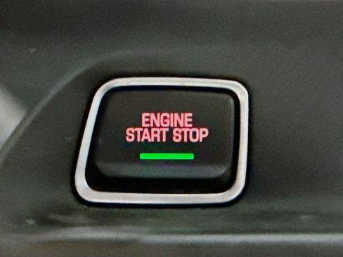 Used 2019 Chevrolet Camaro LT image 21