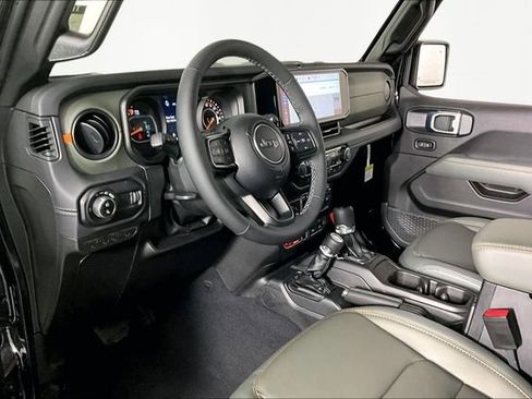 New 2026 Jeep Gladiator Mojave image 8