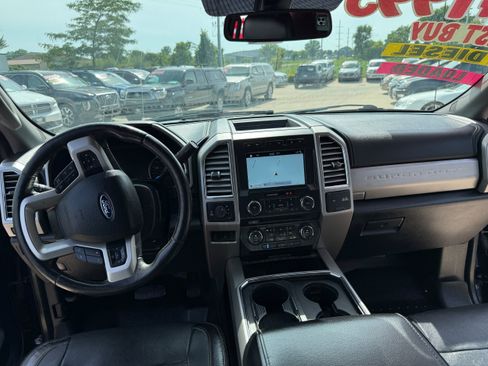 Used 2017 Ford F350 Lariat w/ Lariat Ultimate Package AWD/4WD image 10