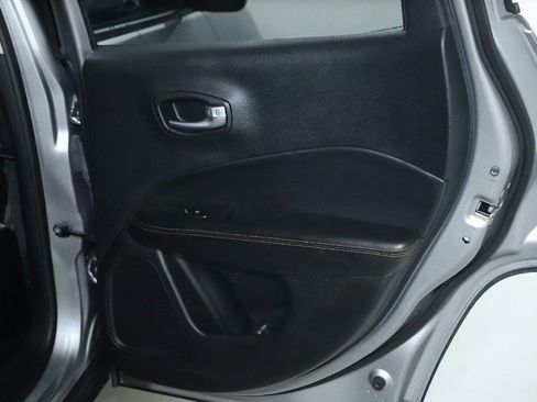 Used 2018 Jeep Compass Limited w/ Navigation Group image 33