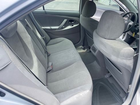 Used 2007 Toyota Camry LE FWD image 18