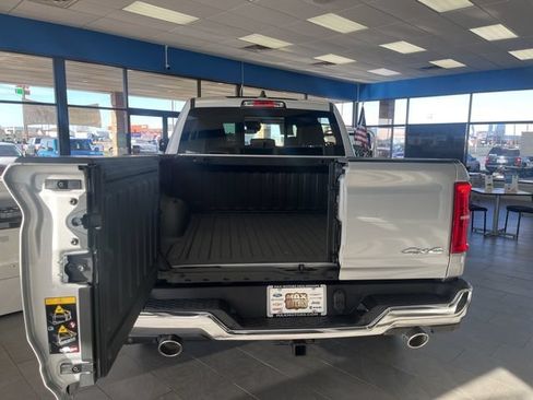 New 2026 RAM 1500 Limited w/ Trailer Tow Group AWD/4WD image 11