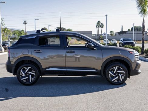 New 2026 Nissan Kicks SV image 3