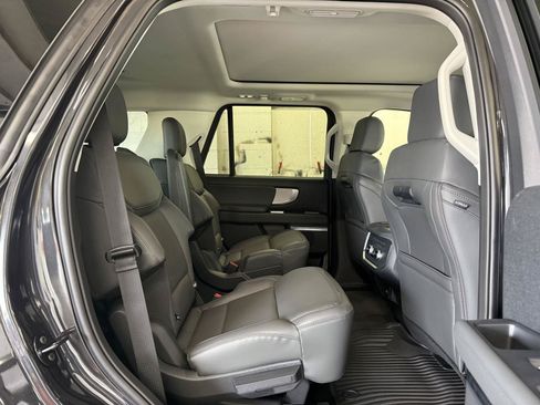 New 2026 Ford Expedition Active AWD/4WD image 25