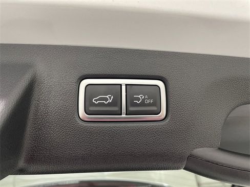 Used 2025 Kia Sorento EX image 16