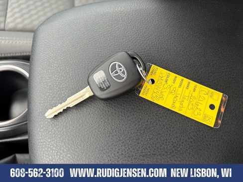 Used 2023 Toyota Tacoma SR AWD/4WD image 28
