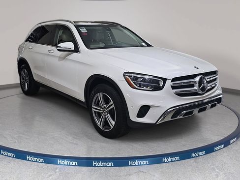 Used 2021 Mercedes-Benz GLC 300 4MATIC image 4