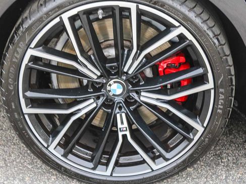 Used 2023 BMW M550i xDrive AWD/4WD image 10