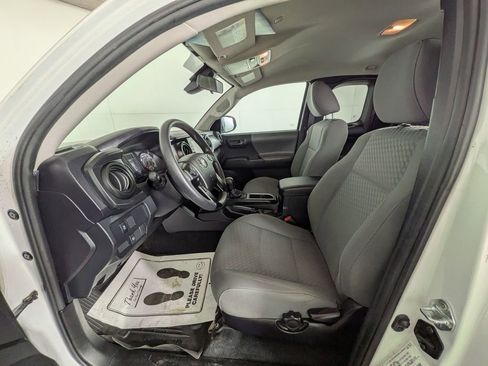 Used 2021 Toyota Tacoma SR image 15