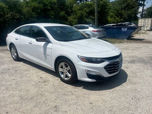 Used 2023 Chevrolet Malibu LS FWD image 1
