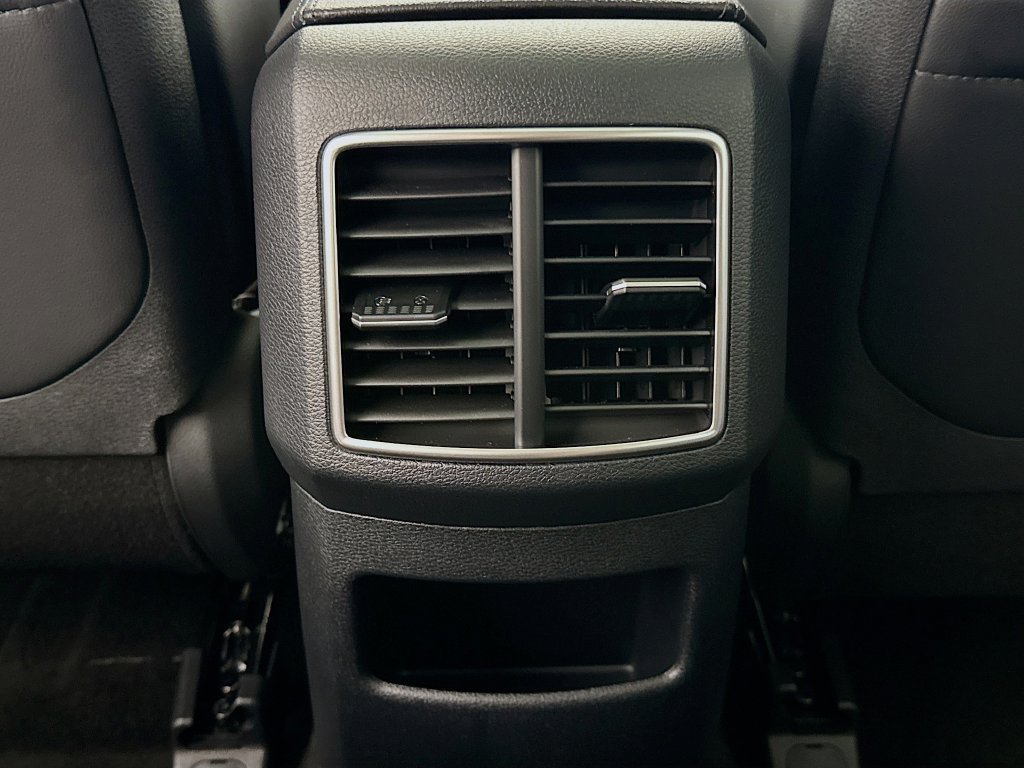 New 2026 Kia Sportage SX FWD image 29