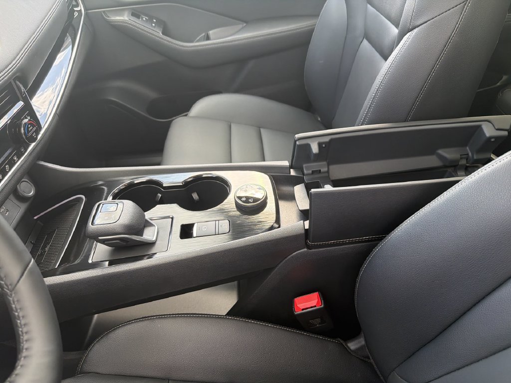 Certified 2025 Nissan Rogue SL w/ Tech Package AWD/4WD image 25