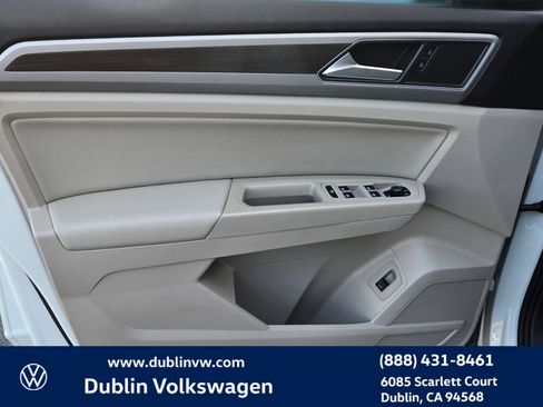 Used 2019 Volkswagen Atlas SE w/ Panoramic Sunroof Package image 10