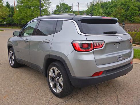 Used 2019 Jeep Compass Limited w/ Advanced Safety Group FWD image 6