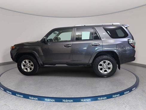 Used 2016 Toyota 4Runner SR5 AWD/4WD image 9