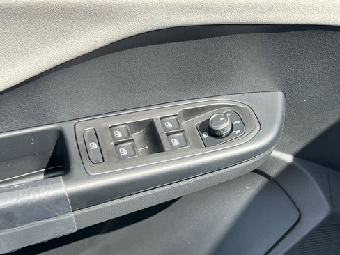 New 2025 Volkswagen Taos S image 16