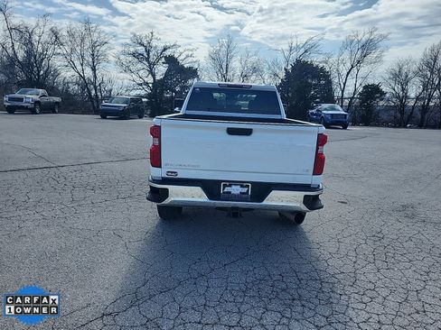Used 2024 Chevrolet Silverado 3500 LT image 8