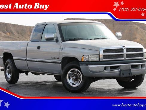 Used 1997 Dodge Ram 2500 Truck 2WD Club Cab image 1