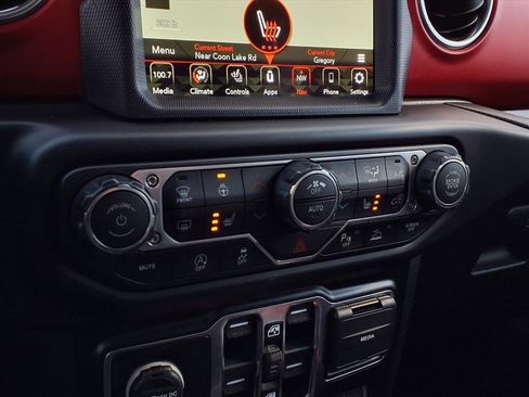 Used 2020 Jeep Gladiator Rubicon image 18