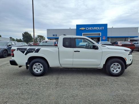 Used 2022 Nissan Frontier S w/ Technology Package image 18