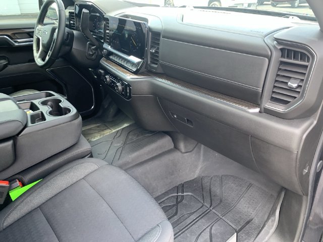 Certified 2024 Chevrolet Silverado 1500 RST w/ Protection Package AWD/4WD image 27