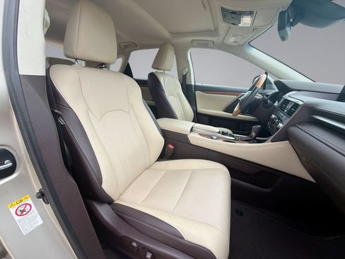 Used 2019 Lexus RX 350 FWD w/ Premium Package image 16