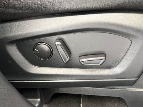 Used 2023 Ford Explorer ST AWD/4WD image 28