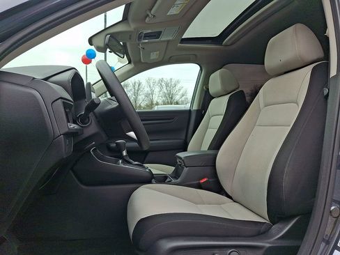 Used 2025 Honda CR-V EX image 13