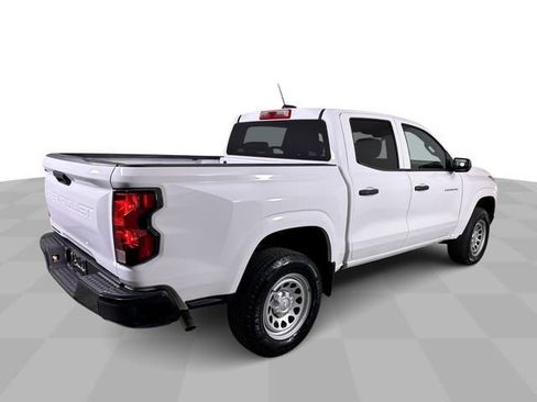 Used 2024 Chevrolet Colorado W/T image 8