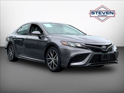 Used 2024 Toyota Camry SE w/ Cold Weather Package