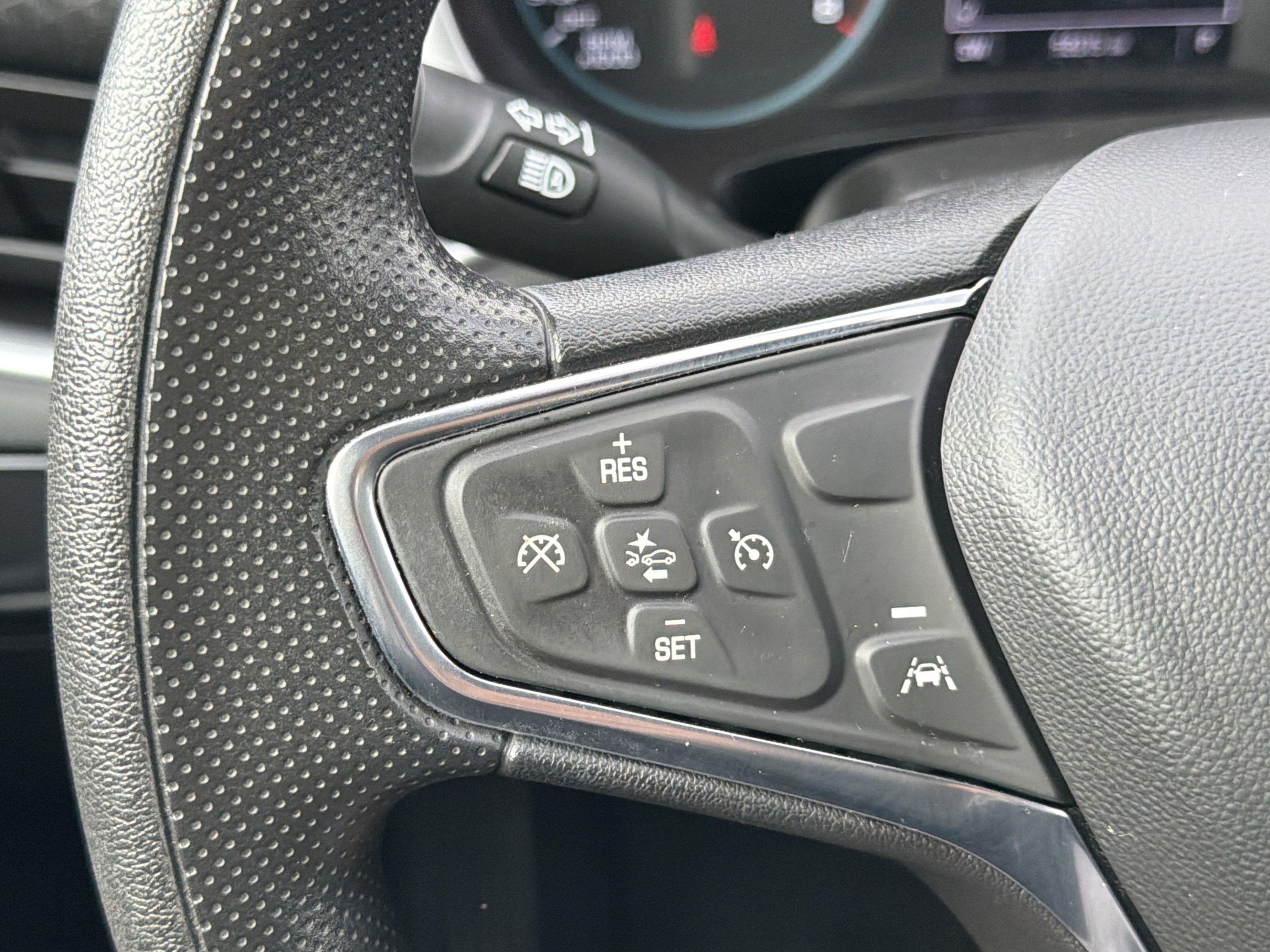 Used 2025 Chevrolet Malibu LT FWD image 23