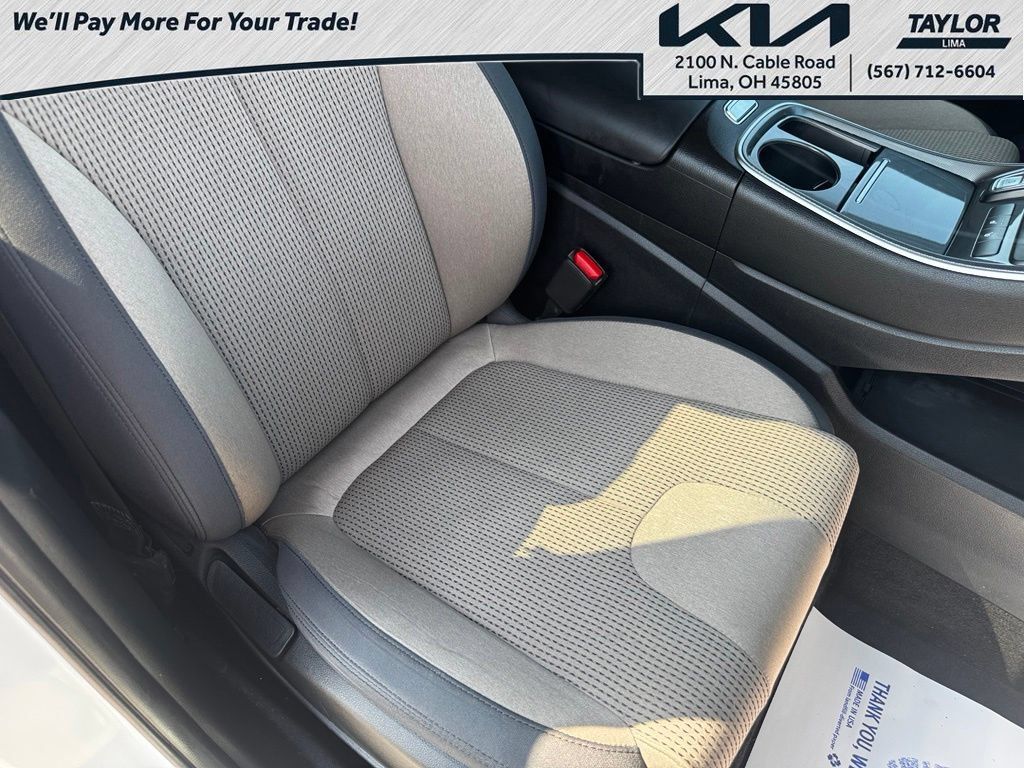 Used 2023 Hyundai Santa Fe SEL AWD/4WD image 12
