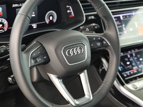 Certified 2025 Audi Q8 Prestige w/ Prestige Package image 16