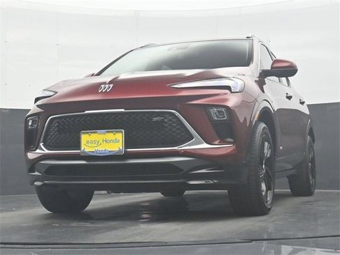 Used 2025 Buick Encore GX Sport Touring w/ Comfort Package image 29