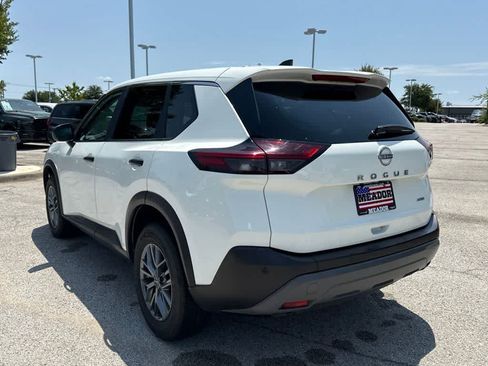 Used 2023 Nissan Rogue S AWD/4WD image 3