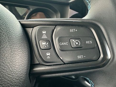 Used 2024 Jeep Wrangler Unlimited Rubicon 4xe image 32