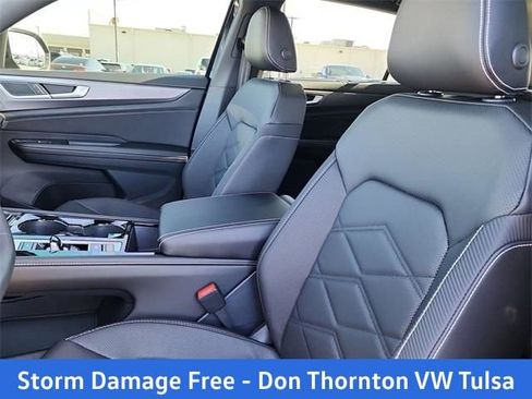 New 2026 Volkswagen Atlas Cross Sport SE FWD image 13