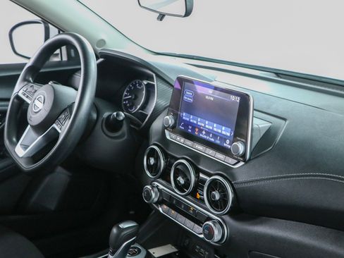 Used 2024 Nissan Sentra SV FWD image 25