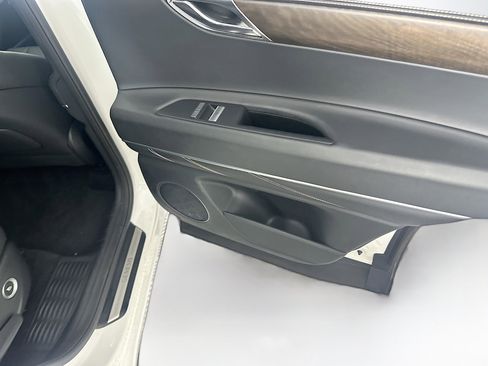 Used 2024 Genesis GV80 3.5T image 30