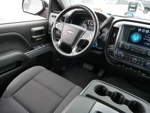 Used 2018 Chevrolet Silverado 1500 LT w/ All Star Edition image 9