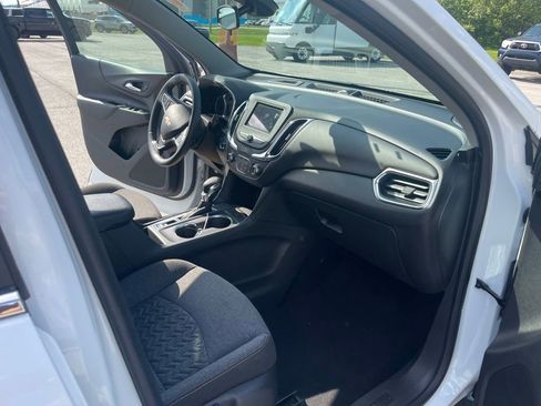 Used 2023 Chevrolet Equinox LT FWD image 19