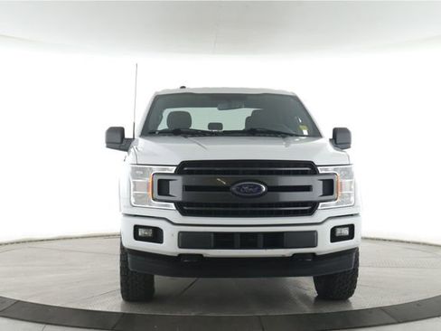 Used 2018 Ford F150 XLT w/ Equipment Group 301A Mid AWD/4WD image 12