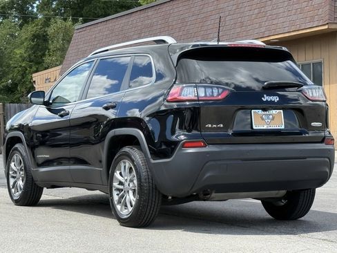 Used 2019 Jeep Cherokee Latitude Plus w/ Cold Weather Group image 3