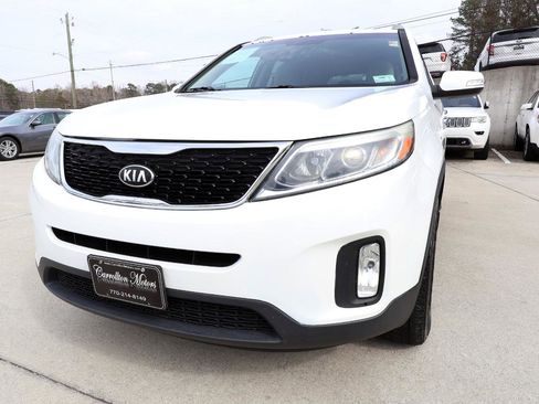 Used 2015 Kia Sorento LX image 30