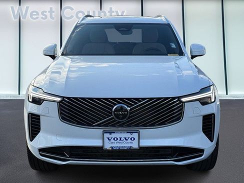 Certified 2025 Volvo XC90 B6 Plus image 10