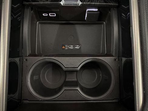 Used 2021 GMC Yukon Denali w/ Denali Premium Package image 24