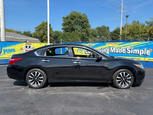 Used 2018 Nissan Altima 2.5 SV FWD image 2